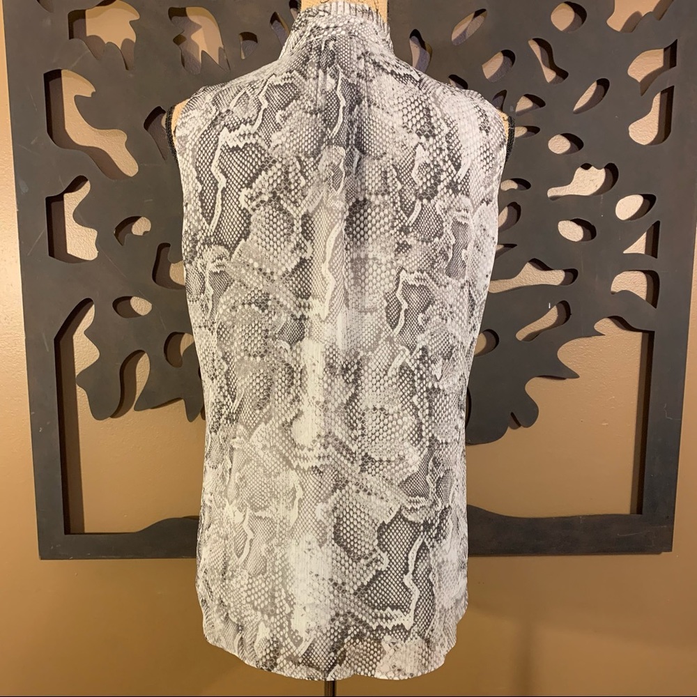 WHBM Snake Skin Ruffle Tank - Picture 6 of 10